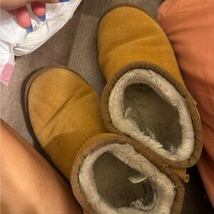 UGG minis